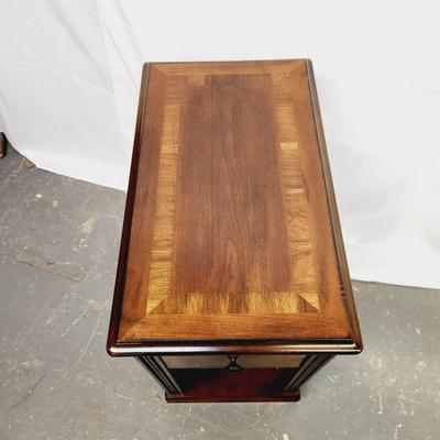 CUTE DARK PINE SIDE TABLE