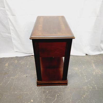 CUTE DARK PINE SIDE TABLE