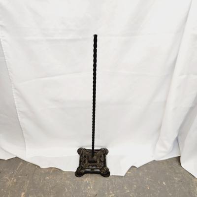 VINTAGE WROUGHT IRON TWISTED METAL BASE #2