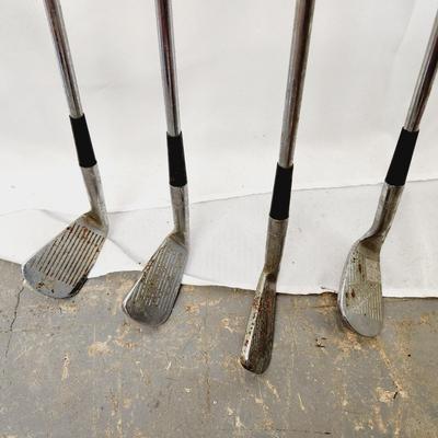 VINTAGE JACKIE PUNG GOLF CLUB SET OF 4