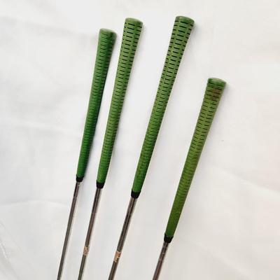 VINTAGE JACKIE PUNG GOLF CLUB SET OF 4