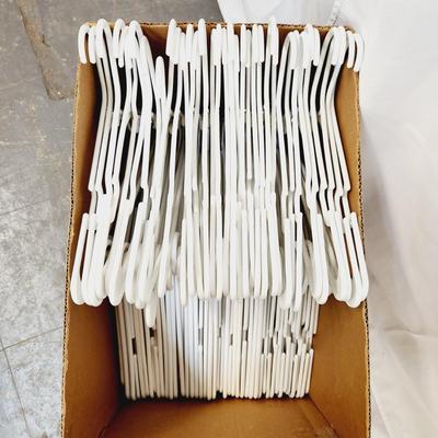 77 WHITE PLASTIC NICE HANGERS