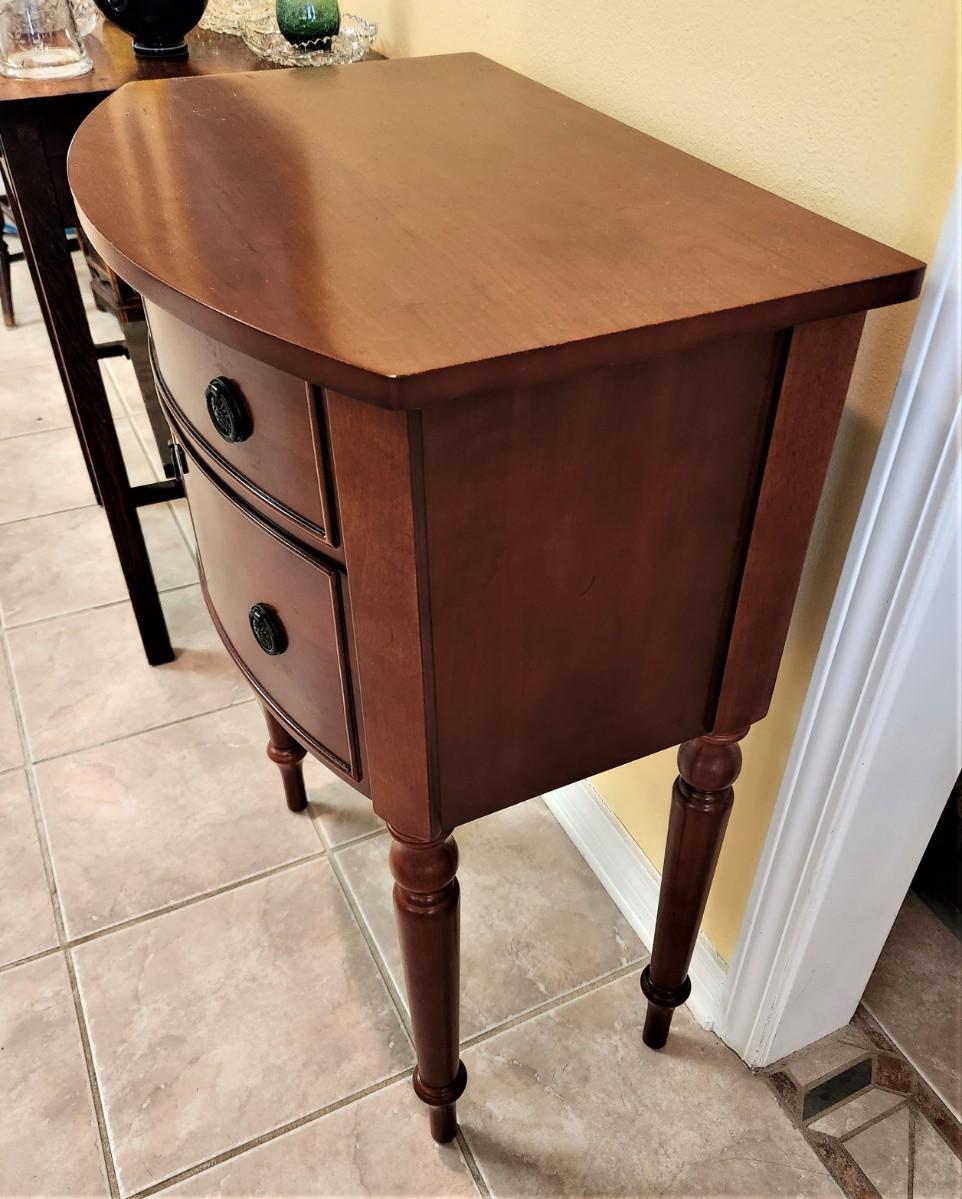 Lot 91 BOMBAY Company Decorative side table 2 drawers