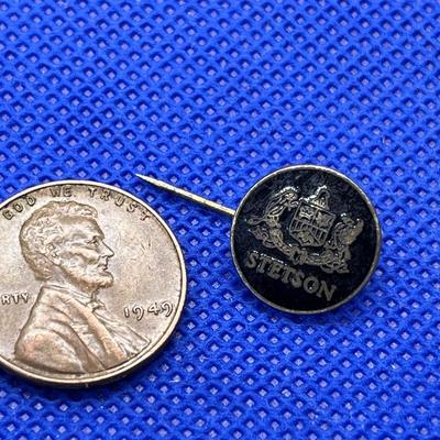 VINTAGE STETSON HAT LOGO PIN ENAMELED