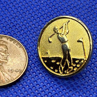 GOLFER PIN TWO TONE GOLD TONED METAL