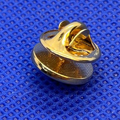 APPRECIATION PIN SVHC RUBY RHINESTONE CENTER