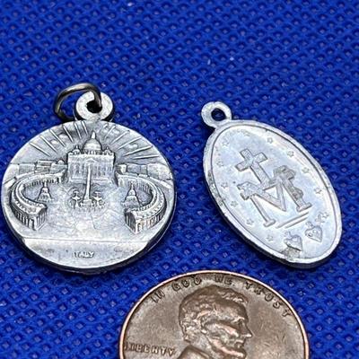 POPE PAUL MEDAL ITALY also MOTHER MARY CHARM