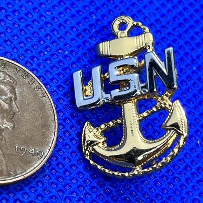 VINTAGE U.S. NAVY LAPEL PINS x 2