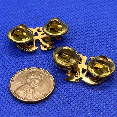 VINTAGE U.S. NAVY LAPEL PINS x 2