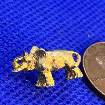 TINY ELEPHANT LAPEL PIN