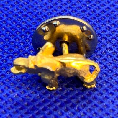 TINY ELEPHANT LAPEL PIN