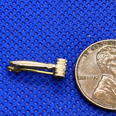 MINIATURE JUDGES GAVEL PIN