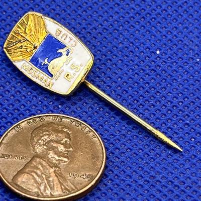 VINTAGE â€œMOSMAN CLUBâ€ ORGANIZATIONAL STICK PIN