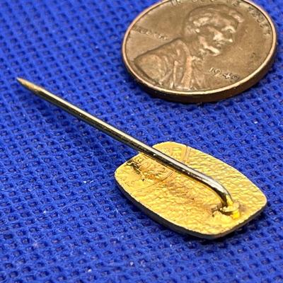 VINTAGE â€œMOSMAN CLUBâ€ ORGANIZATIONAL STICK PIN