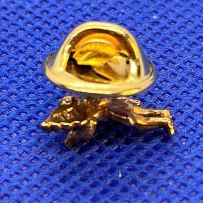 SMALL WINGED ANGEL PIN