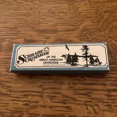 Schrade Scrimshaw Pocketknife in box