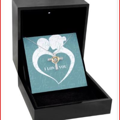 Beautiful Mother's Day message card necklace