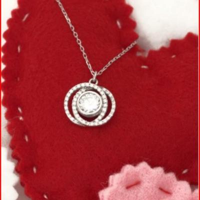 Mothere;s Day Necklace from dog
