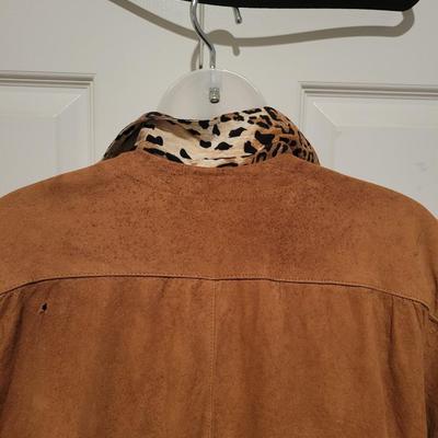 MGM studio's wardrobe dept sale 80's Georeous fully lined Novello -Bloom Suede size 10, 2 piece suit