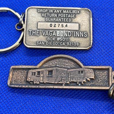 METAL KEY CHAINS KOMFORT RV'S, VAGABOND INNS