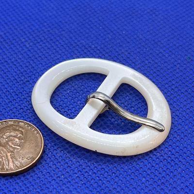 M.O.P. MOTHER OF PEARL VINTAGE BUCKLE