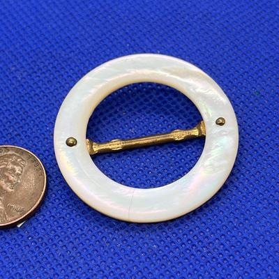 M.O.P. VINTAGE MOTHER OF PEARL BUCKLE