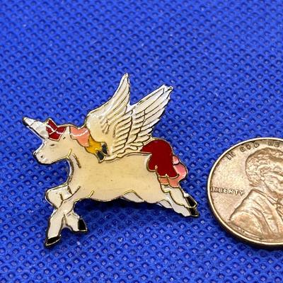 ENAMELED WINGED PEGASUS UNICORN PIN
