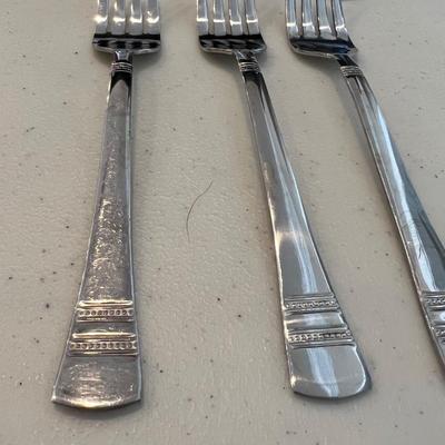 42 piece International Stainless China Set