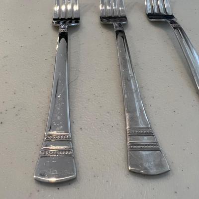 42 piece International Stainless China Set