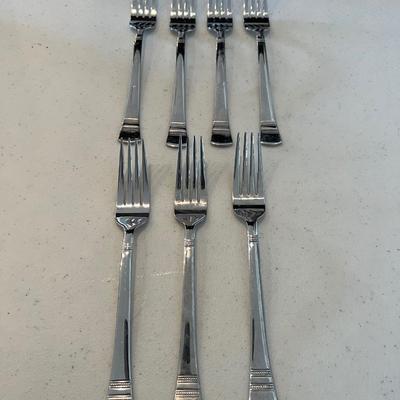 42 piece International Stainless China Set
