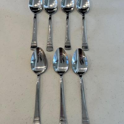 42 piece International Stainless China Set