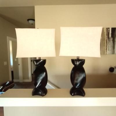 TWO HEAVY MATCHING TABLE LAMPS WITH SHADES