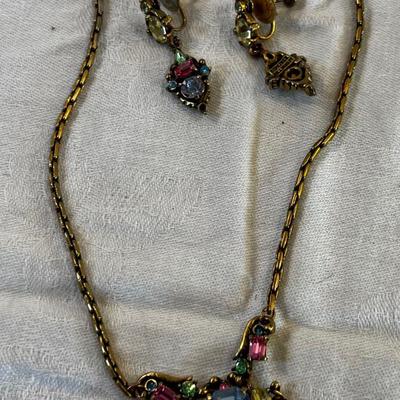 HOLLYCRAFT Necklace and earrings Jeweled