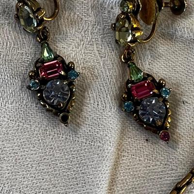 HOLLYCRAFT Necklace and earrings Jeweled