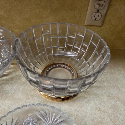 4 Clear Glass Serving Bowls 