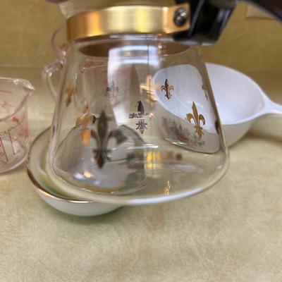 Various pieces of Corningware, FireKing and Pyrex