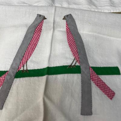 MCM Modern Pair of Birds Applique (3) 