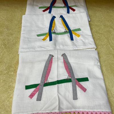 MCM Modern Pair of Birds Applique (3) 