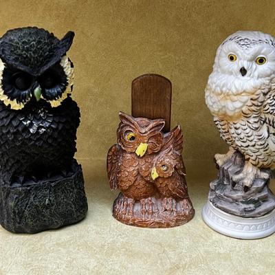 WHO WHO Owl lot (1 is a garment brush) 