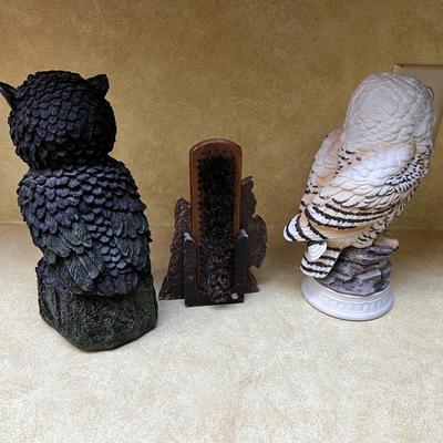 WHO WHO Owl lot (1 is a garment brush) 