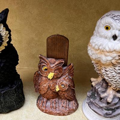 WHO WHO Owl lot (1 is a garment brush) 