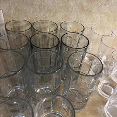 Lots of Tumblers 2 Varieties; Heavy and light! 