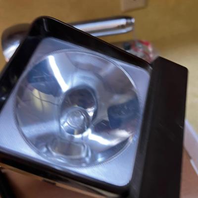 Tray of Flashlights, Serval Varieties 