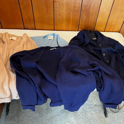 VINTAGE 1960's sweaters 