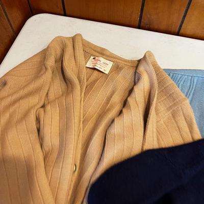VINTAGE 1960's sweaters 