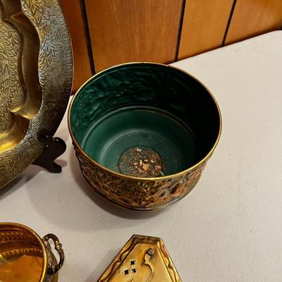 Brass Stuff: Bell, planters, box etc.