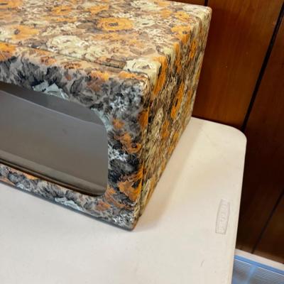 Closet Box 