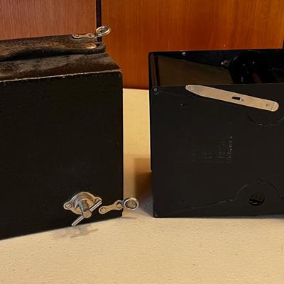 Antique Eastman Kodak No. 2 Brownie Model B Camera, VINTAGE