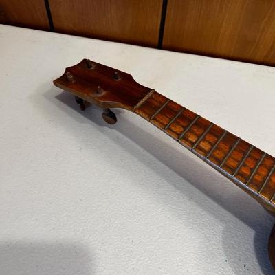 Jonah Kumalae Honolulu Ukulele Antique! 