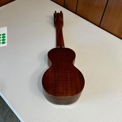 Jonah Kumalae Honolulu Ukulele Antique! 